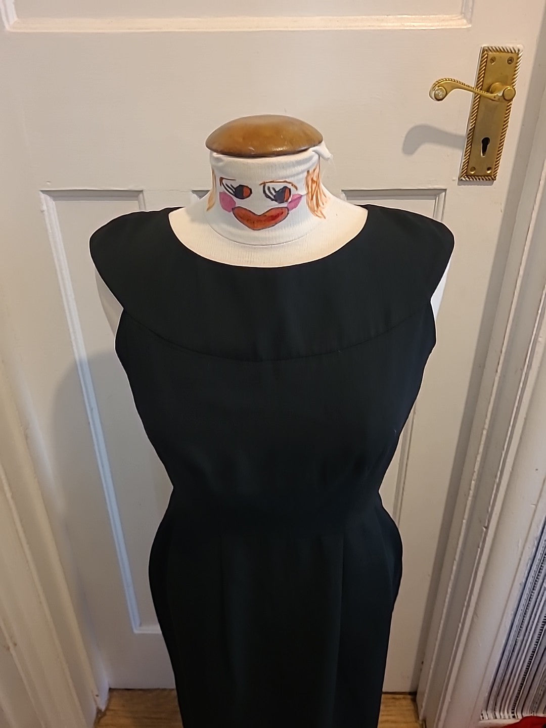 Ladies Dressbarn Size Medium Black Cap Sleeved Dress
