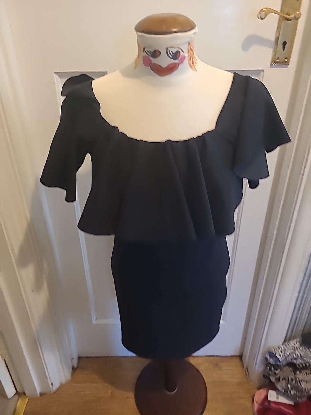 Ladies Silk Size S/M Black Sleeveless Strapless Midi Dress