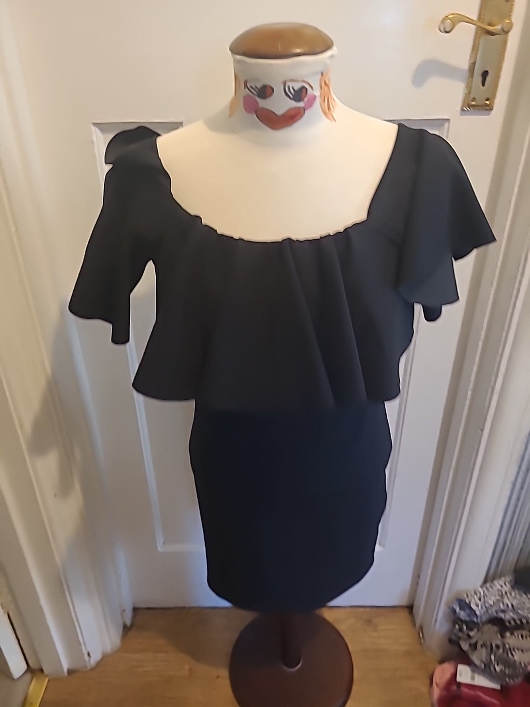 Ladies Silk Size S/M Black Sleeveless Strapless Midi Dress