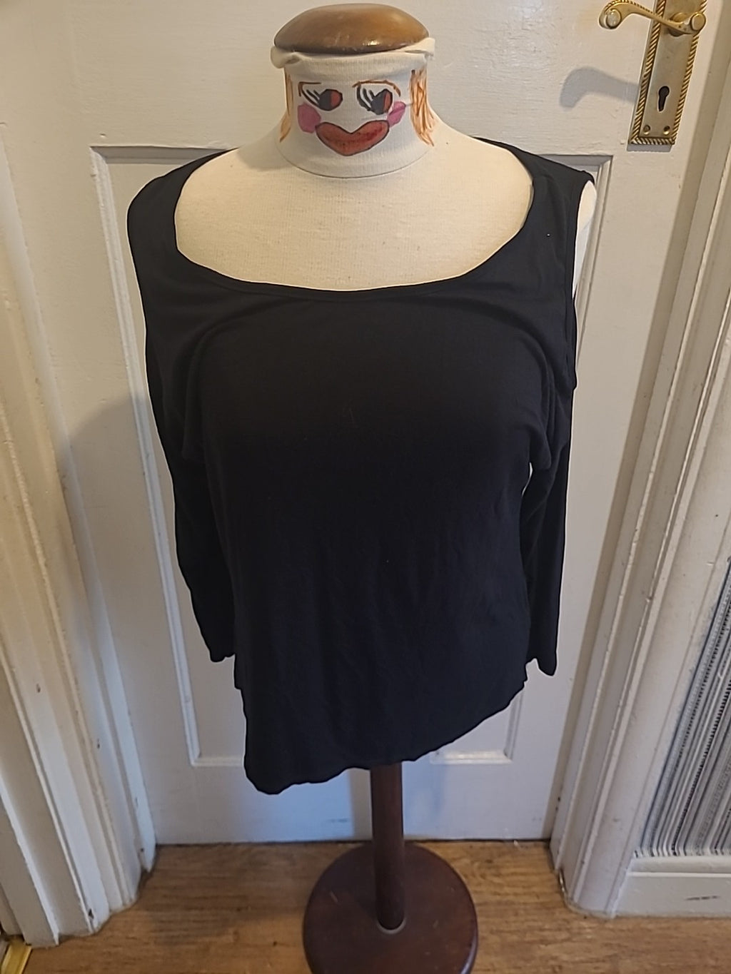 Brand New Ladies Missguided Size S/M Black Cut Out Shoulder Black Top