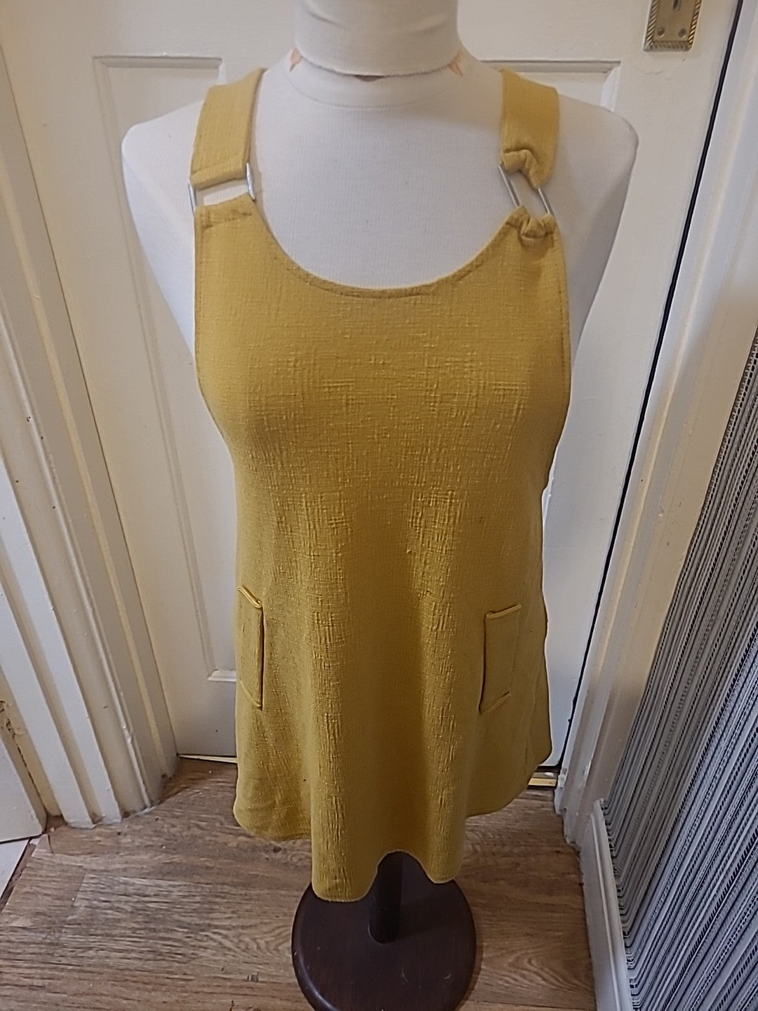 Ladies New Look Size 8 Mustard Sleeveless Dress