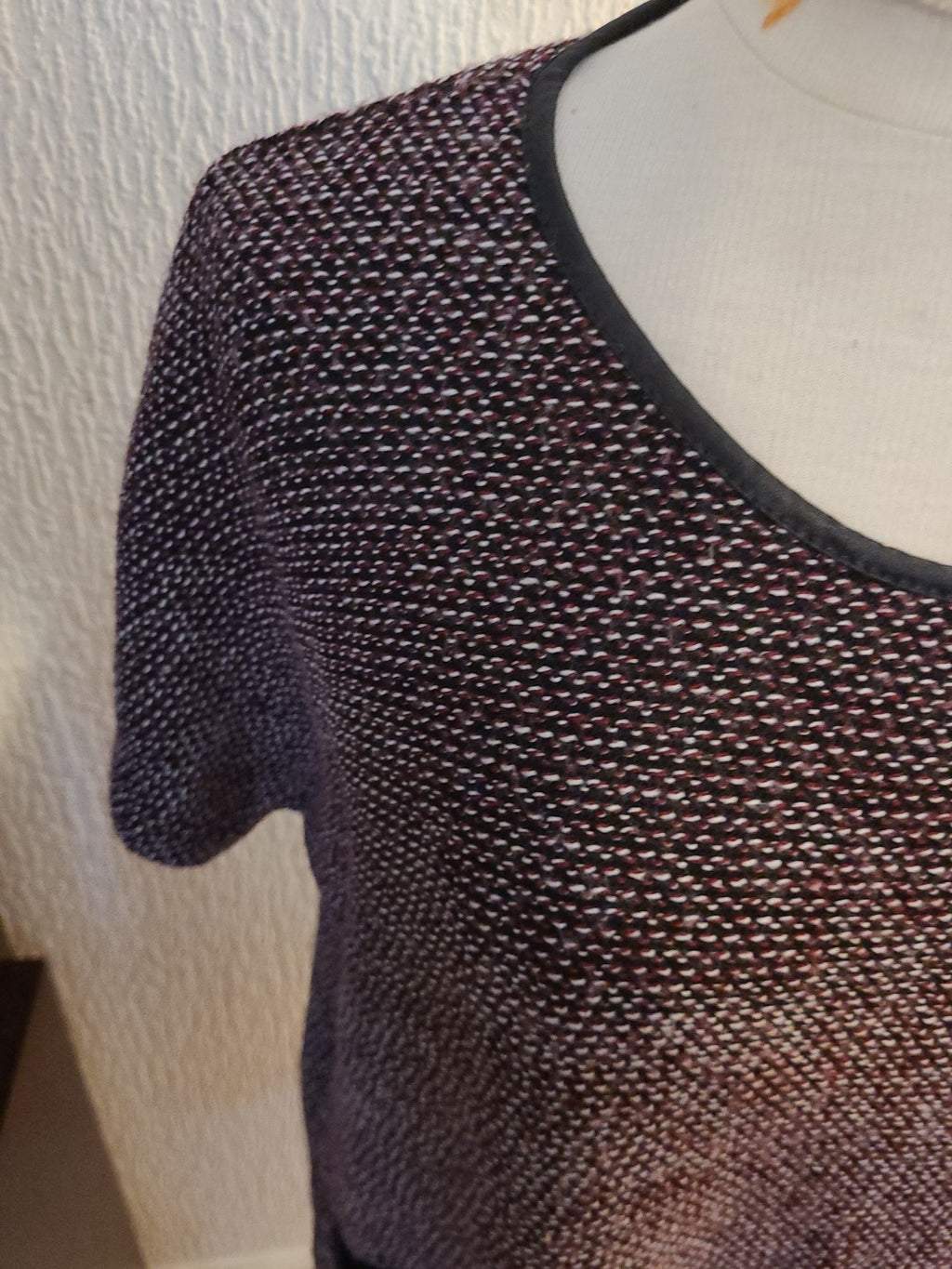 Ladies Apricot S/M Purple Fleck Short Sleeved Dress