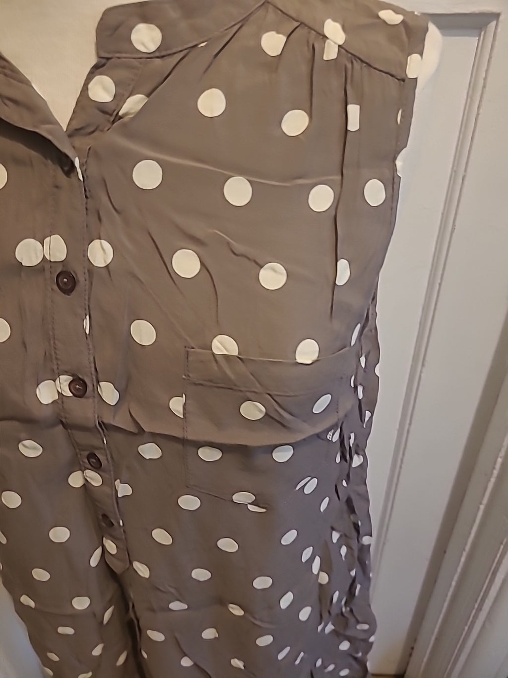 Ladies Wallis Size Medium Brown White Polkadot Sleeveless Blouse