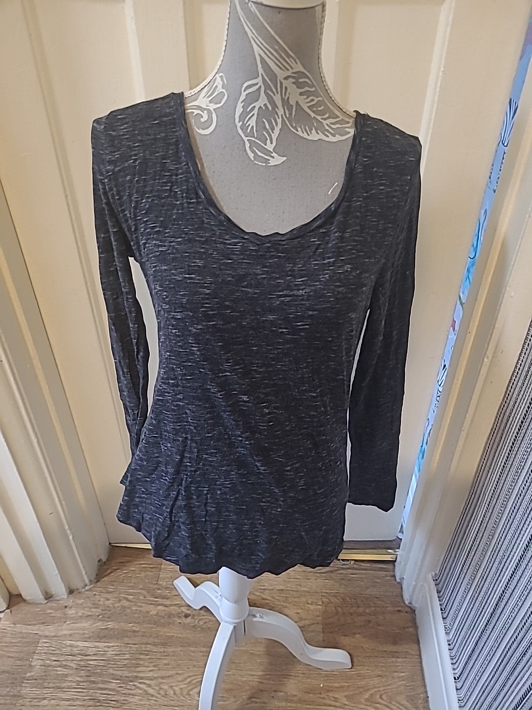 Ladies Old Navy Medium Grey Fleck Long Sleeved Blouse