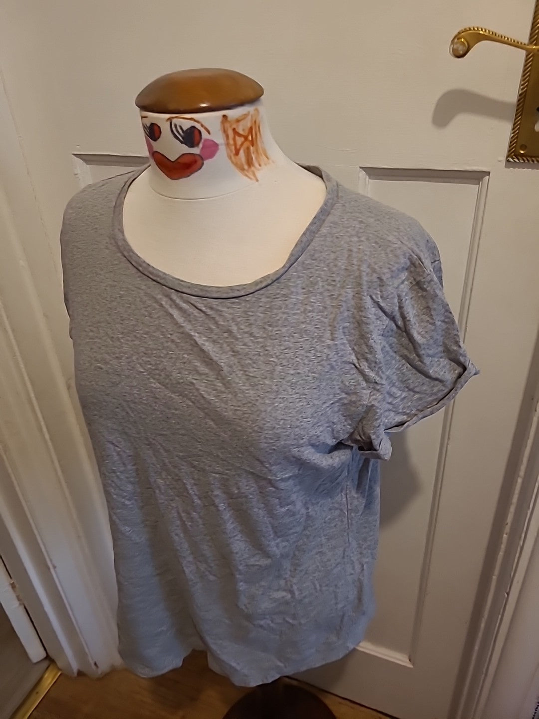 Ladies Earth Positive Large Grey Short Sleeved Tshirt