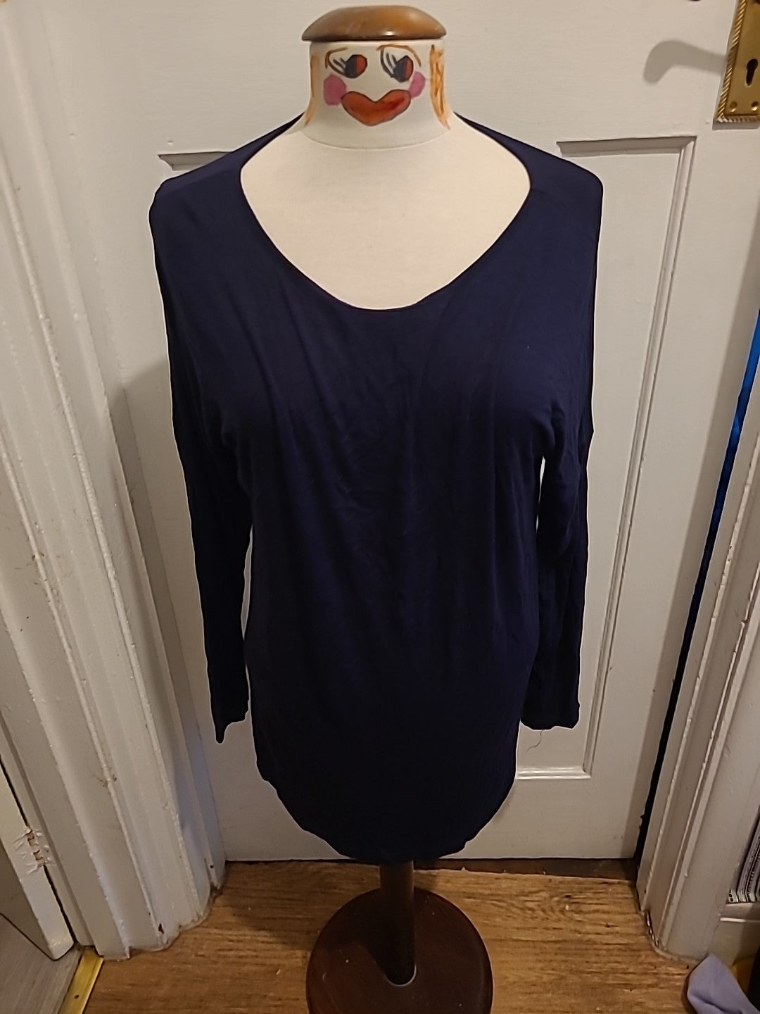 Ladies Papaya Size Medium Navy Long Sleeved Blouse