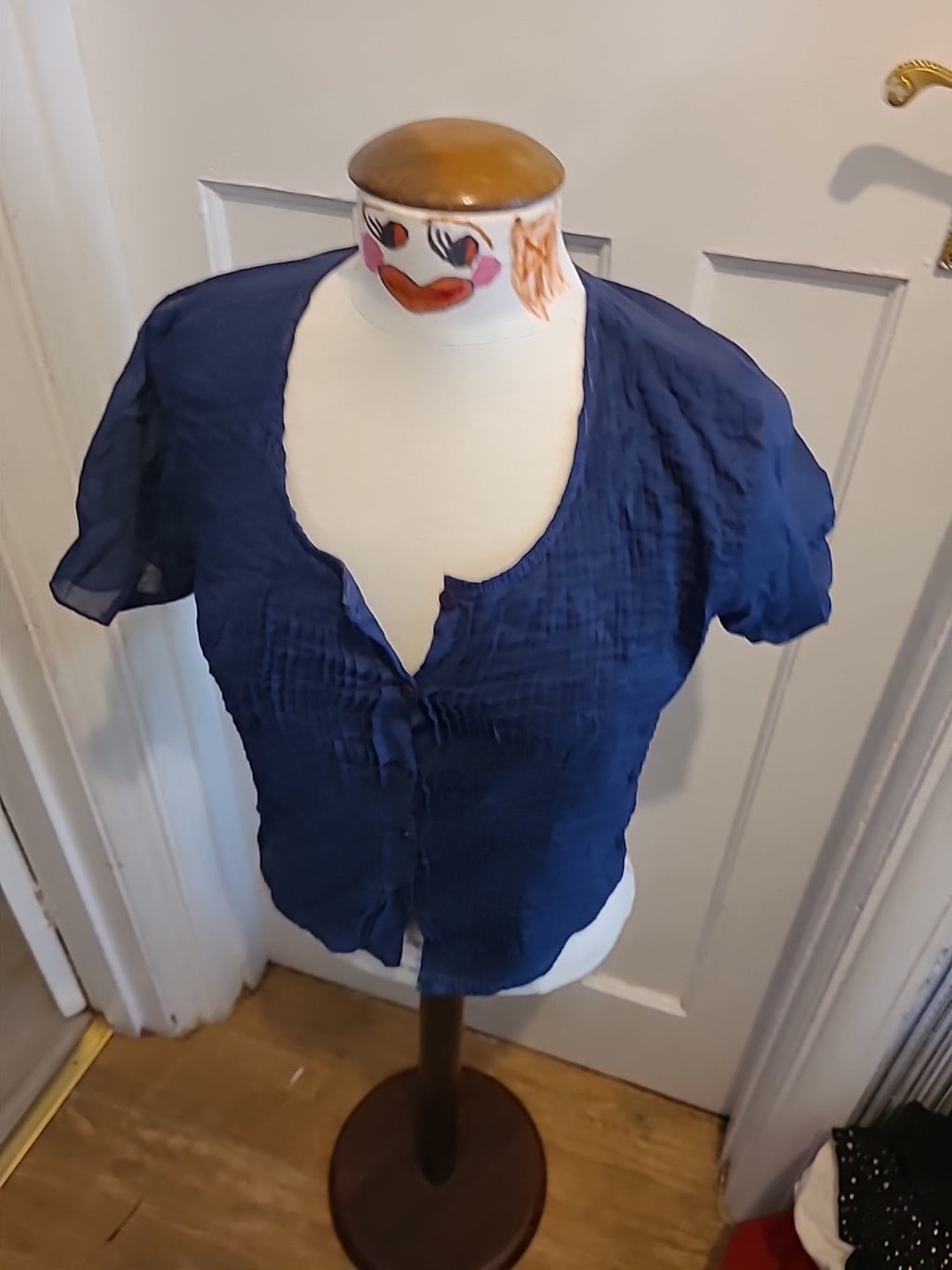 Ladies Small Navy Short Sleeved Blouse