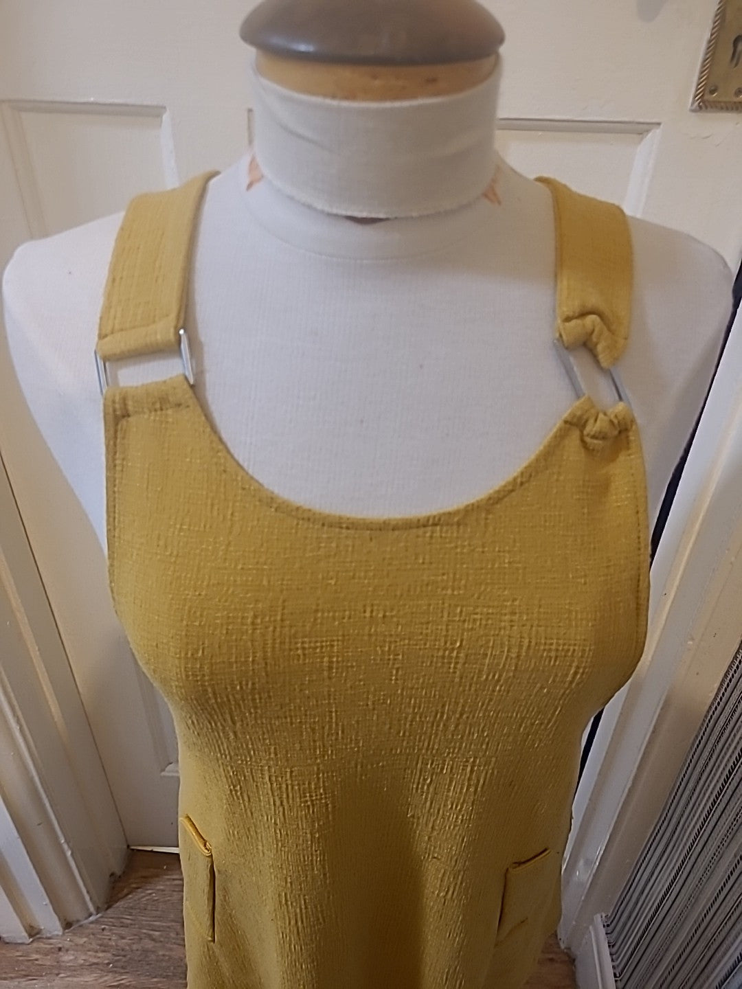 Ladies New Look Size 8 Mustard Sleeveless Dress