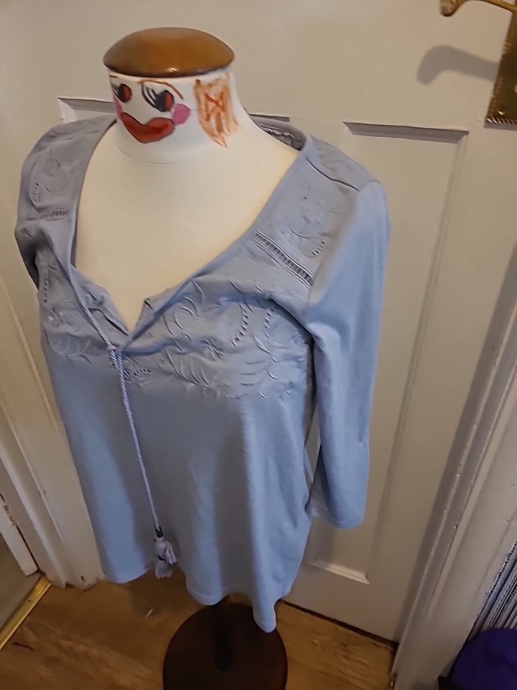 Ladies George 8 Pale Grey Mid Sleeved Floral Butterfly Top