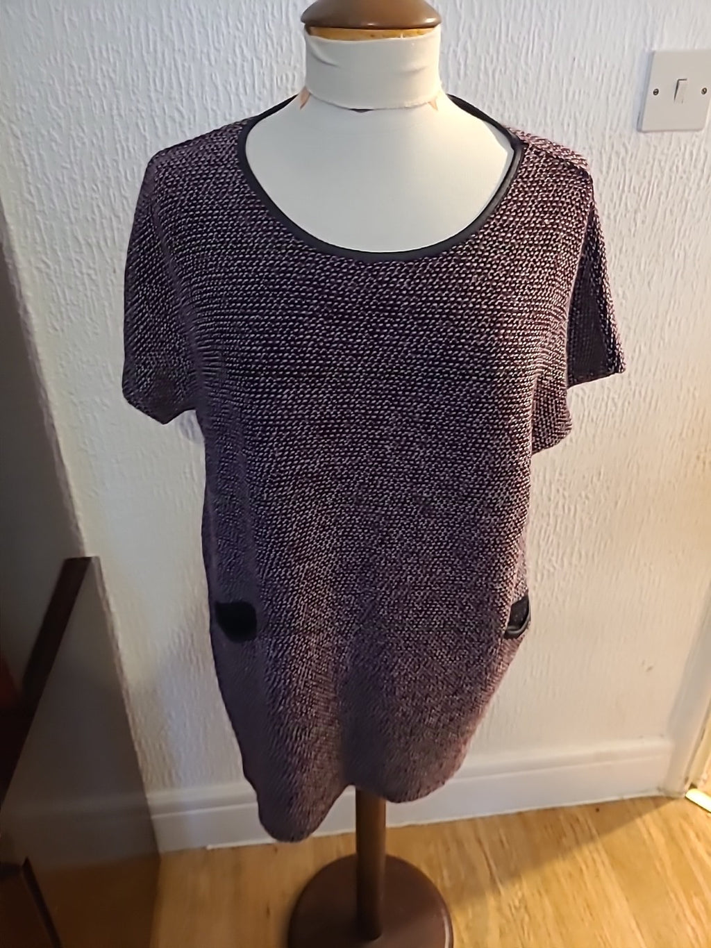 Ladies Apricot S/M Purple Fleck Short Sleeved Dress