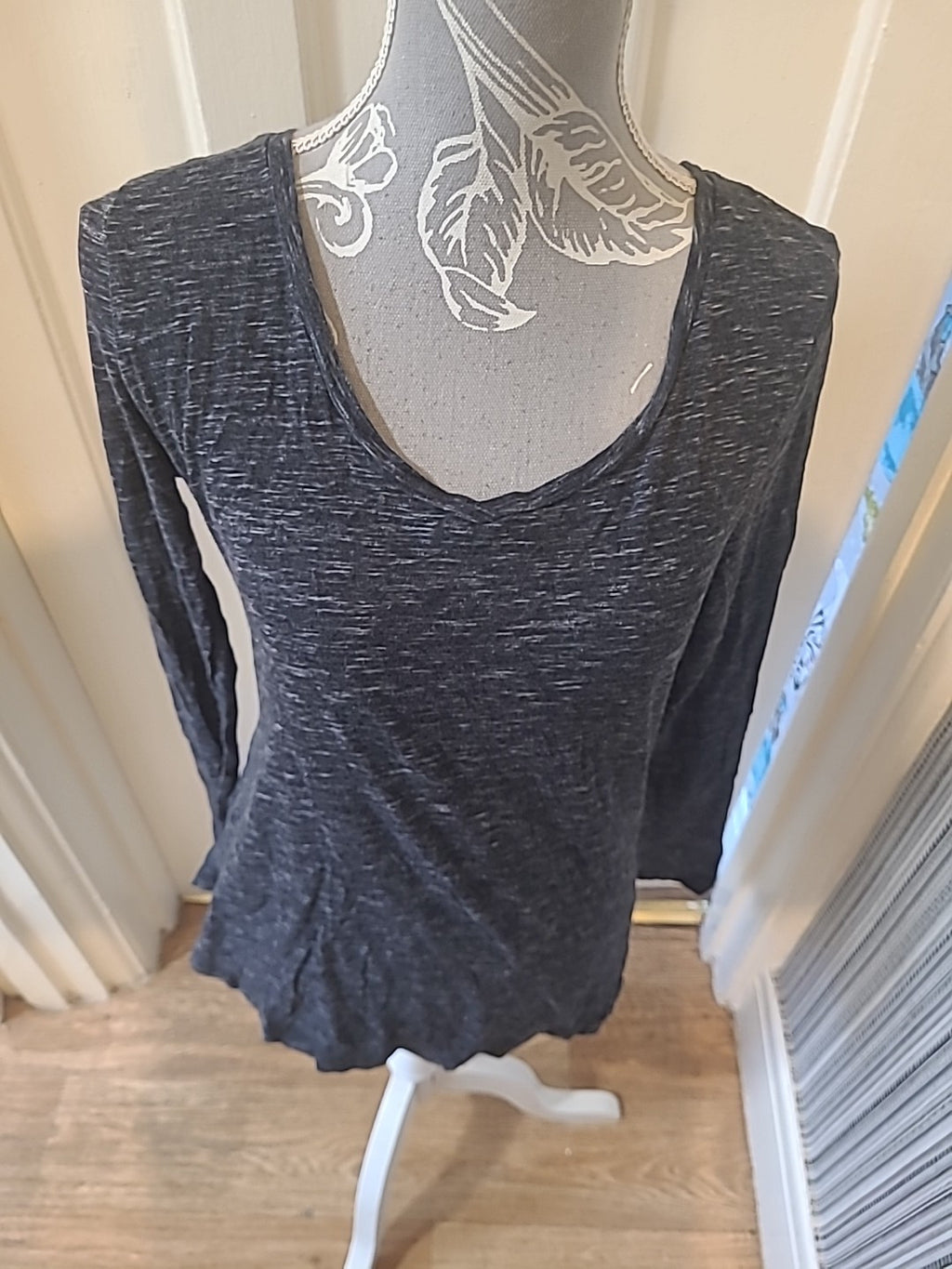 Ladies Old Navy Medium Grey Fleck Long Sleeved Blouse