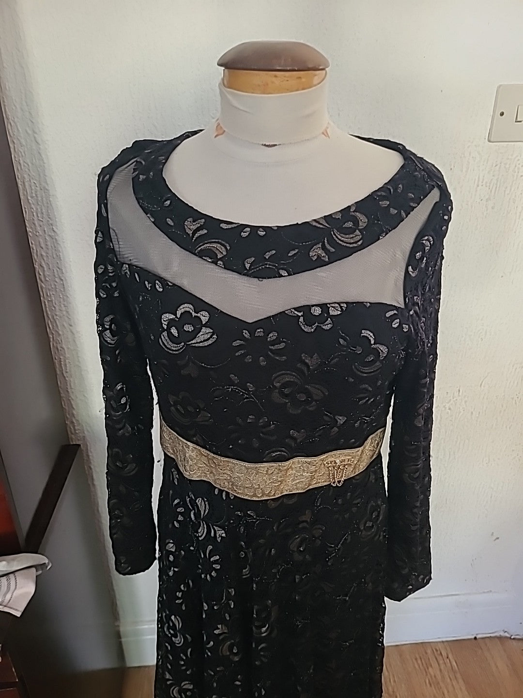 Ladies Rupali Medium Black Silver Long Sleeved Lace Long Dress